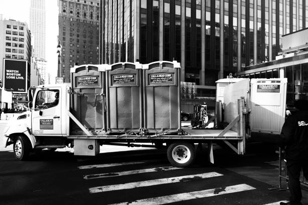 Best Portable restroom trailer rental  in Royal Oak, MI